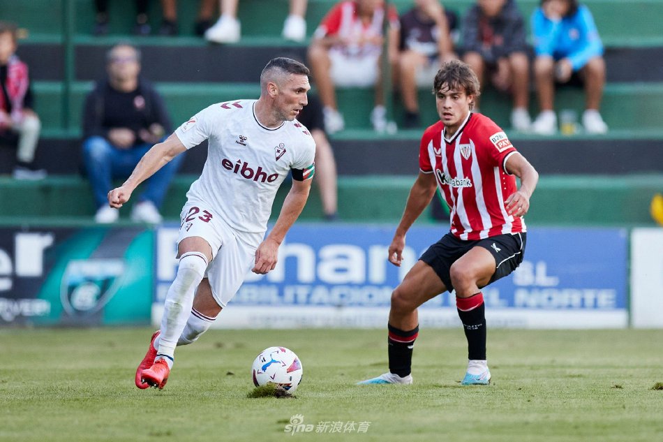 粉丝们对他 粉丝们对他