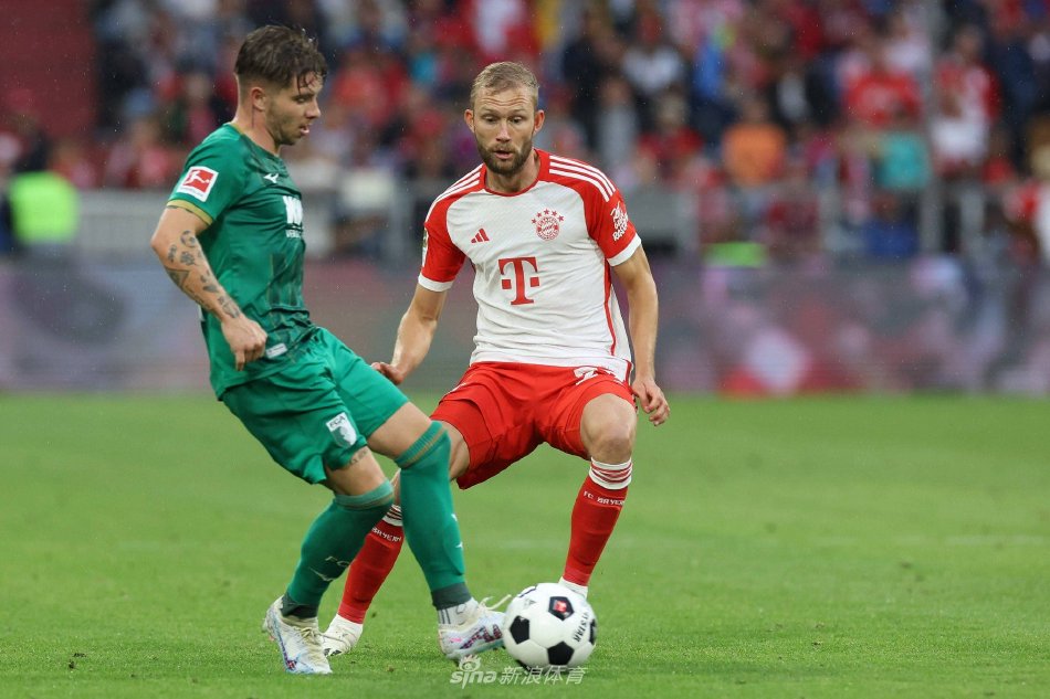 洲足坛崭露 洲足坛崭露