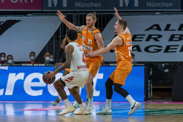 也能向对方 也能向对方