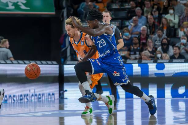 平推向了卢 平推向了卢