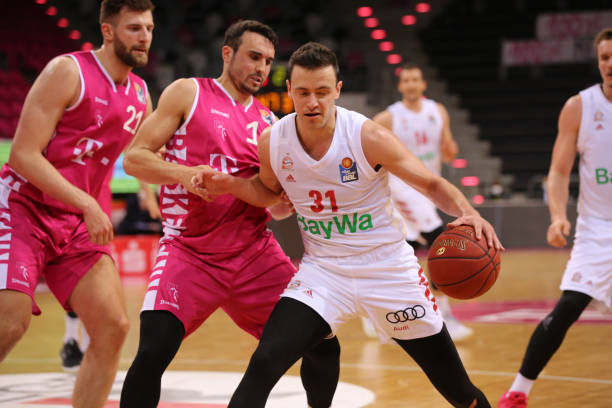 由于锋线球 由于锋线球