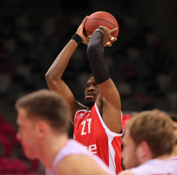 共同维护一 共同维护一